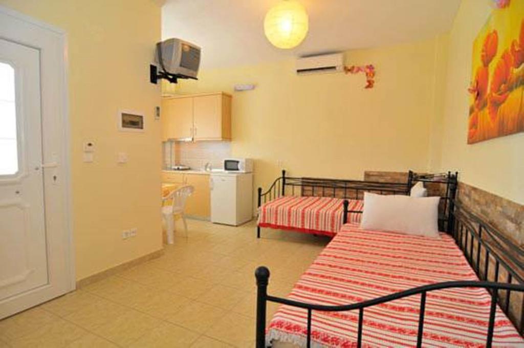 Nestor Apartments Chrysi Ammoudia Room photo